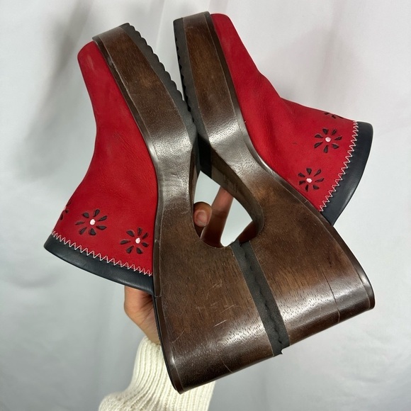 Y2K Tommy Hilfiger red suede wood clogs size 8.5 - Picture 15 of 15